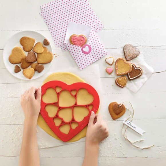 Lékué Holidays Baking Cookie Cutters Kid Adult Chef Heart Snowflake Winter Fun - Picture 6 of 16